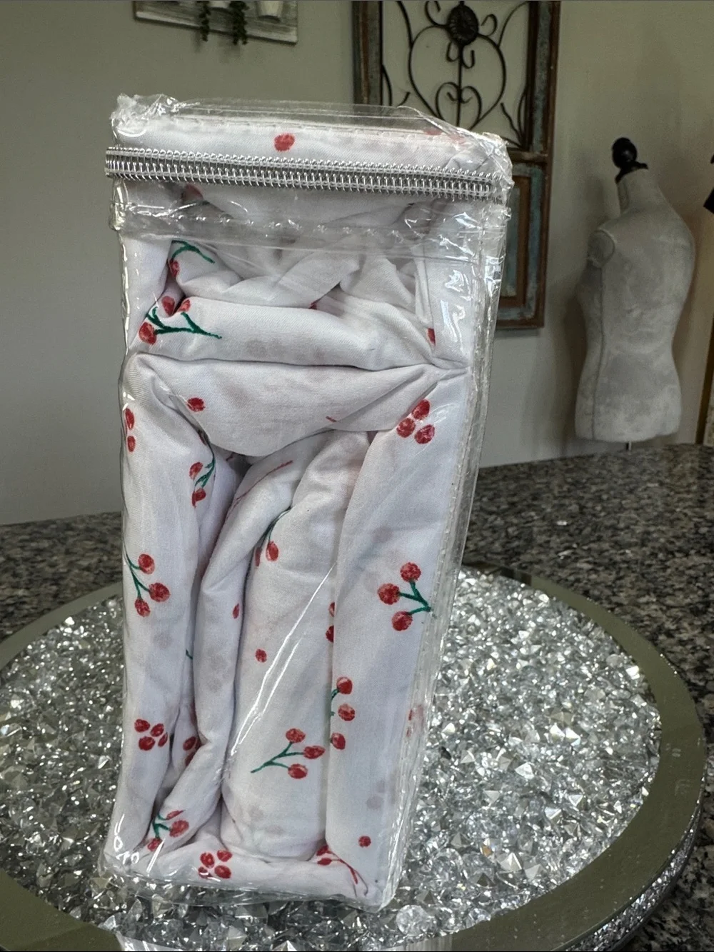Wendy Bellissimo White Sheet Set with Red & Green Berry Sprig Print NEW